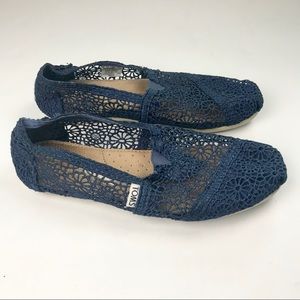 TOMS Classic Alpargata Navy Blue Lace Crochet Shoe